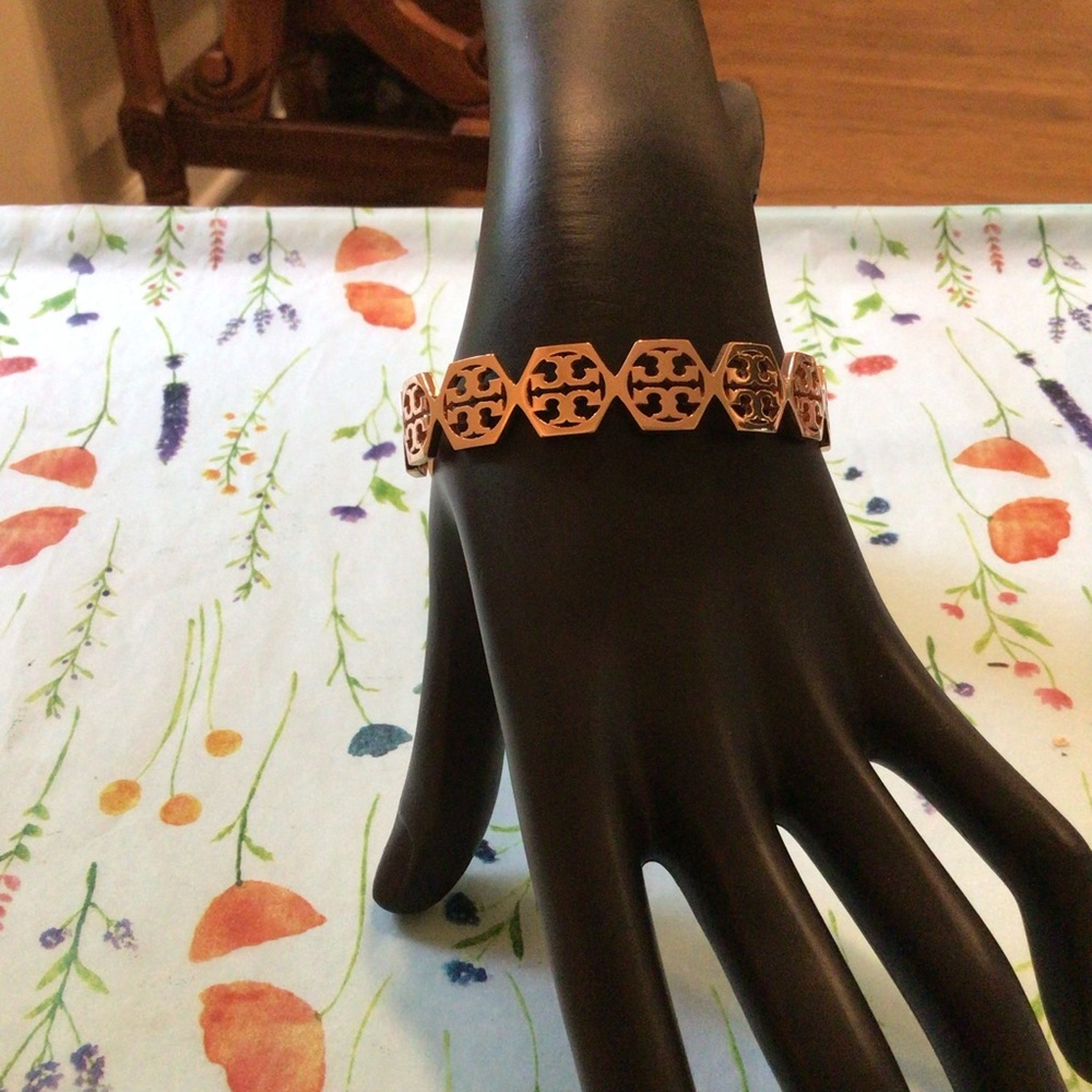 Tory Burch Hexagon Link Bracelet – Rose Gold Logo Statement Piece, Stretch Fit